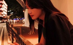 女人奶被捏动态图片